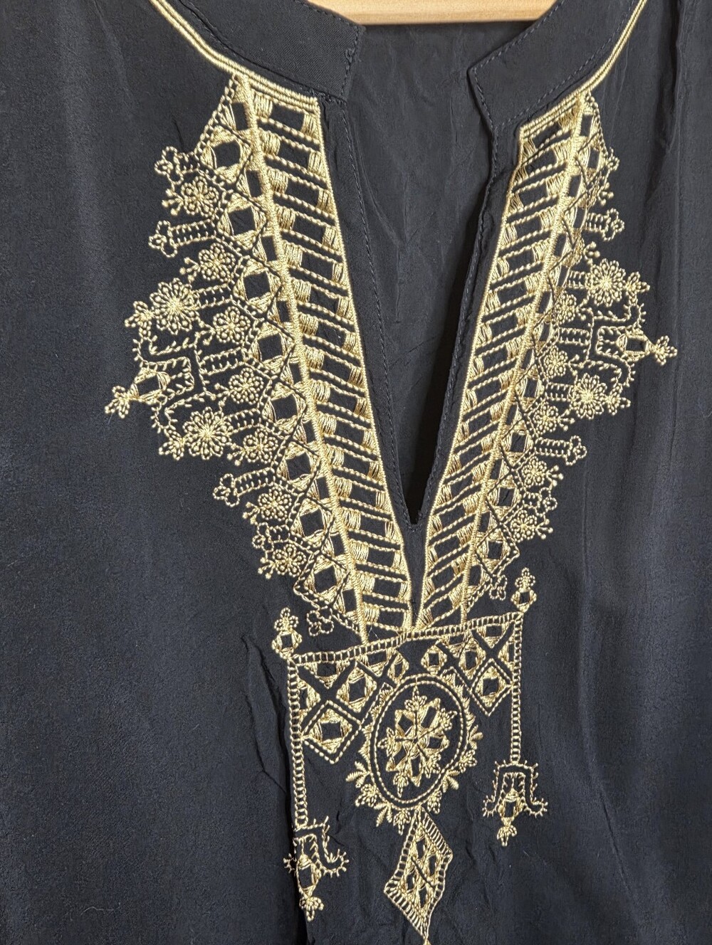 Black Kaftan with Gold Embroidery One Size Boho Chic Moroccan Resortwear - Picture 3 of 6